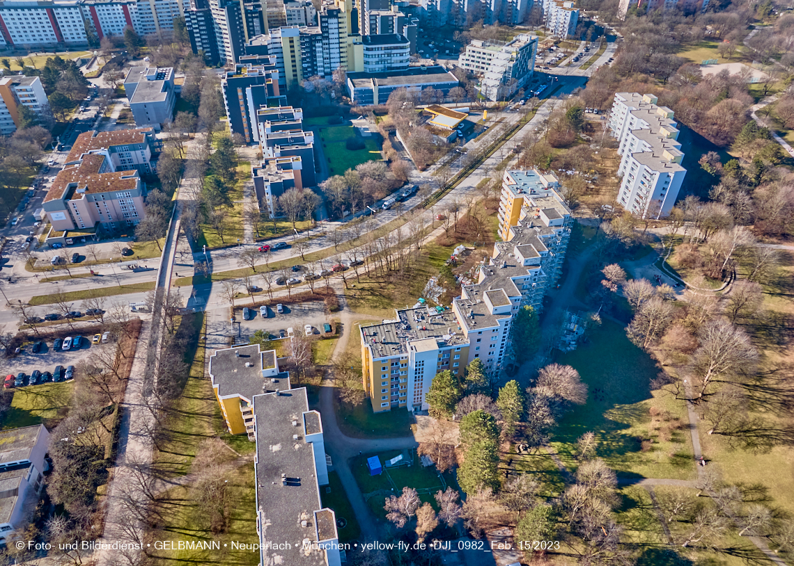 15.02.2023 - Marx-Zentrum und Wohnanlage Karl-Marx-Ring in Neuperlach